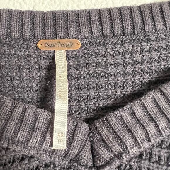 Free People Charcoal Gray Cold Shoulder Hi-Low Knit Fringe Sweater XS - Picture 10 of 10